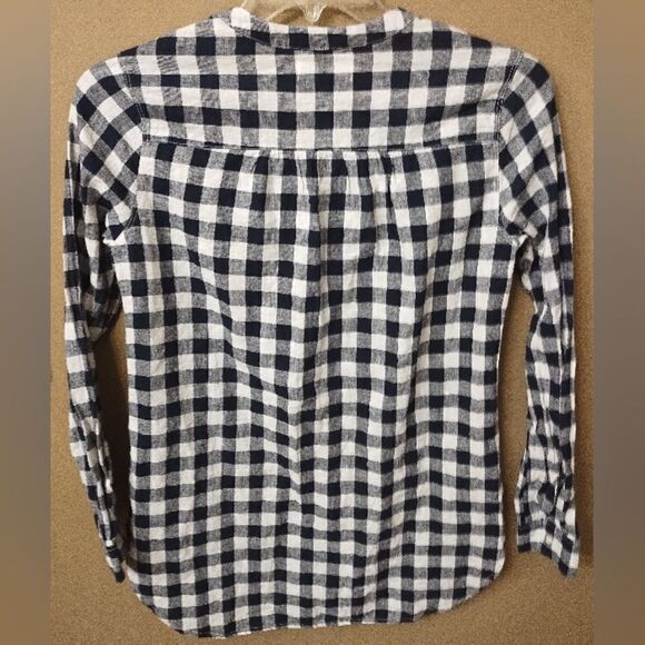 Old Navy shirt tunic plaid small petite button down - Picture 2 of 3